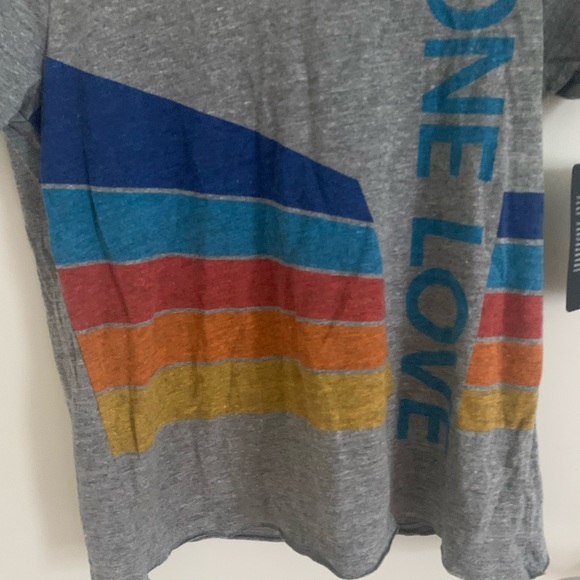 Chaser short sleeve tee shirt never been worn - Picture 3 of 4